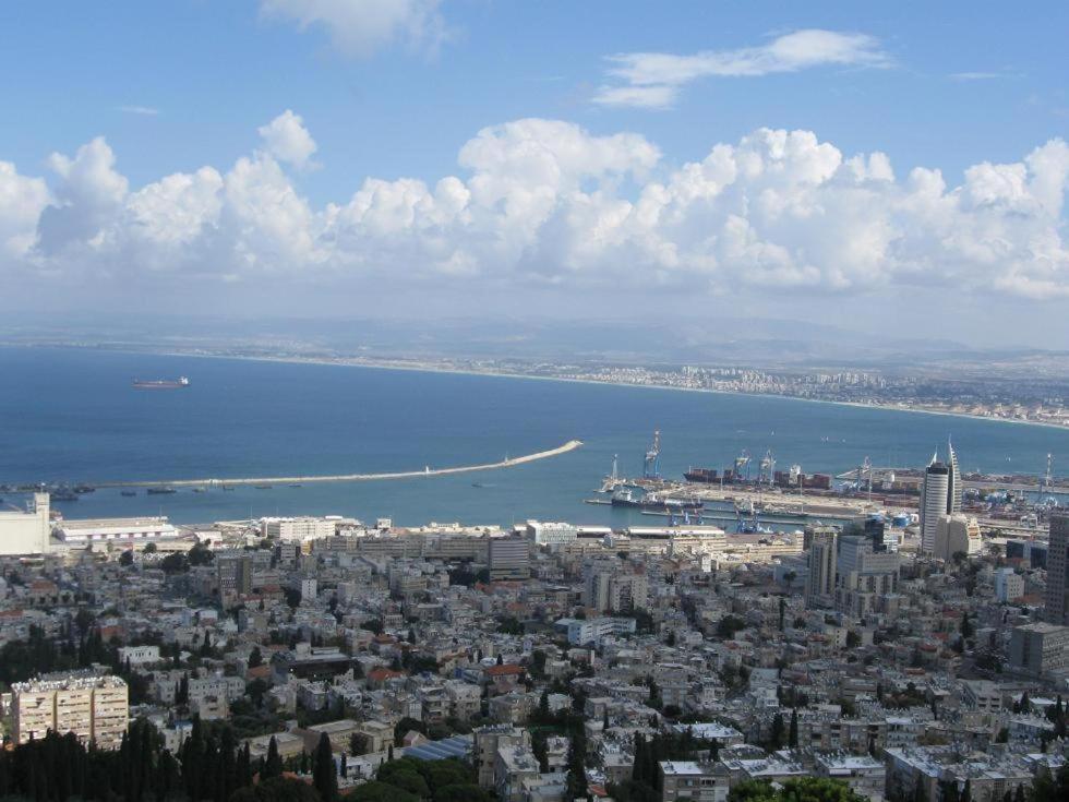 יחידות אירוח נוף המפרץ Apartment Хайфа Екстериор снимка
